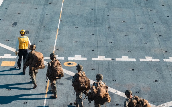 U.S. Marines Disembark USS Arlington (LPD 24) to Conduct an Amphibious Assault During UNITAS 2025