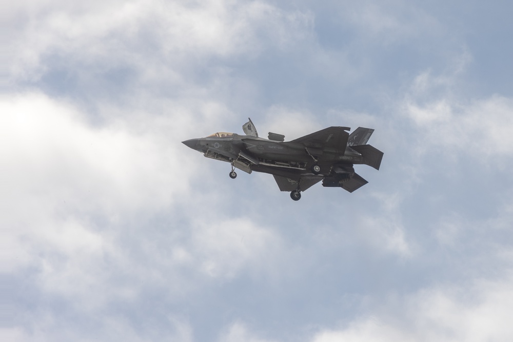 America’s Airshow 2025 Day 1: F-35B Lightning II Demo
