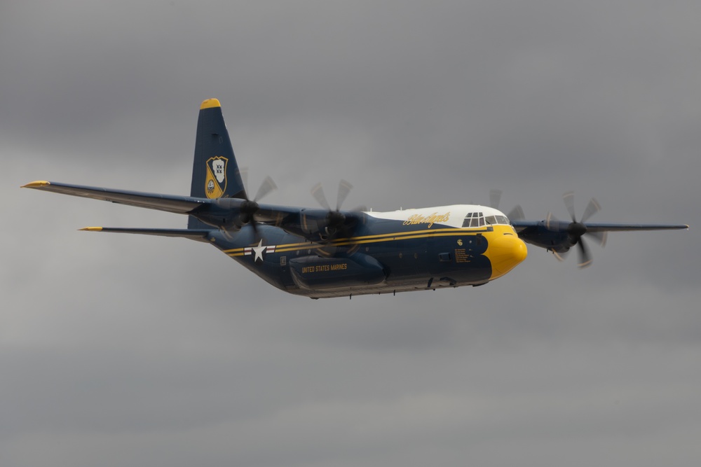 America’s Air Show 2025 Day 1: U.S. Navy Blue Angles