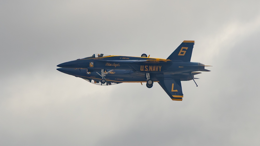 America’s Air Show 2025 Day 1: U.S. Navy Blue Angles