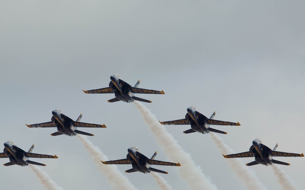 America's Air Show 2025 Day 1: Warbirds Over Miramar