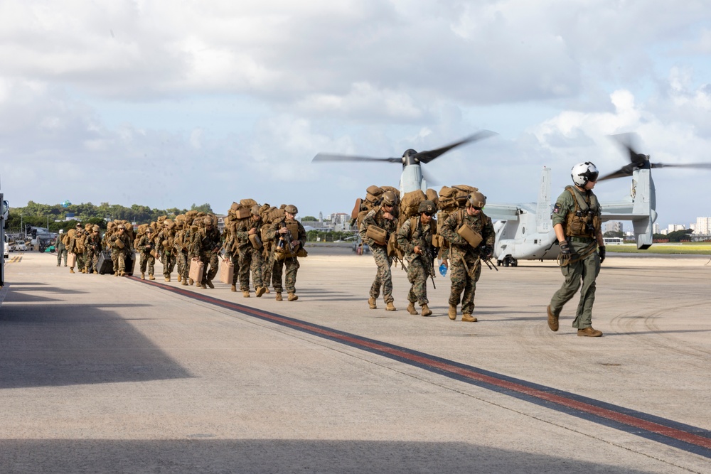 31st MEU | BLT 1/7 depart MCAS Futenma during Flight Operations