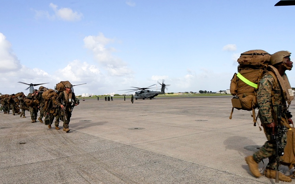 31st MEU | BLT 1/7 depart MCAS Futenma during Flight Operations