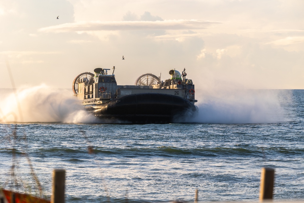 UNITAS 2025: Multinational Forces Conduct Combined Amphibious Embarkation and Landing