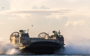 UNITAS 2025: Multinational Forces Conduct Combined Amphibious Embarkation and Landing