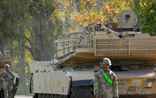 6-9 CAV Kicks Off Deployment with Tank Transport