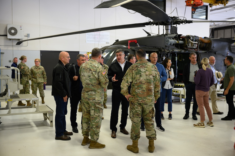 Croatian president visits Minnesota National Guard aviators
