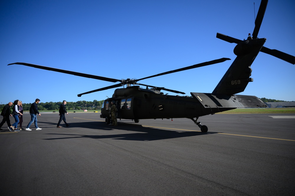 Croatian president visits Minnesota National Guard aviators