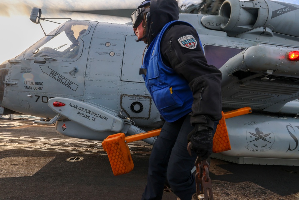 USS Bainbridge (DDG96) Flight Operations