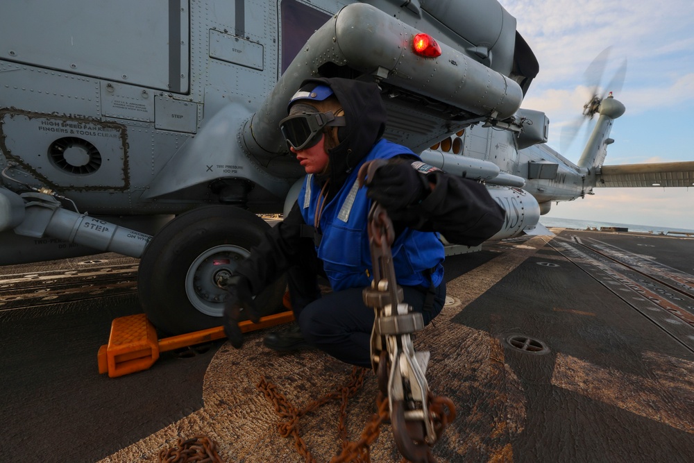 USS Bainbridge (DDG 96) Flight Operations