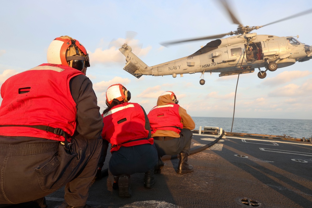 USS Bainbridge (DDG 96) Helicopter In-Flight Refueling