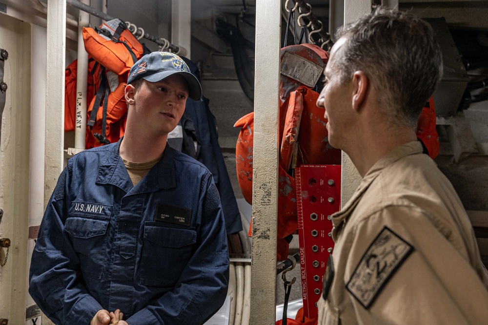 USS Mahan Hosts Commodore, Destroyer Squadron Two