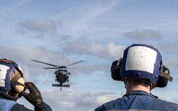 USS Mahan Conducts Flight Quarters with HSC-9