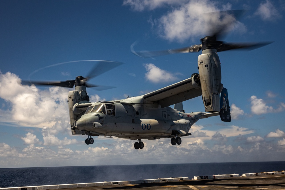 22nd MEU(SOC) | VMM-263 (REIN) Conducts Flight Operations