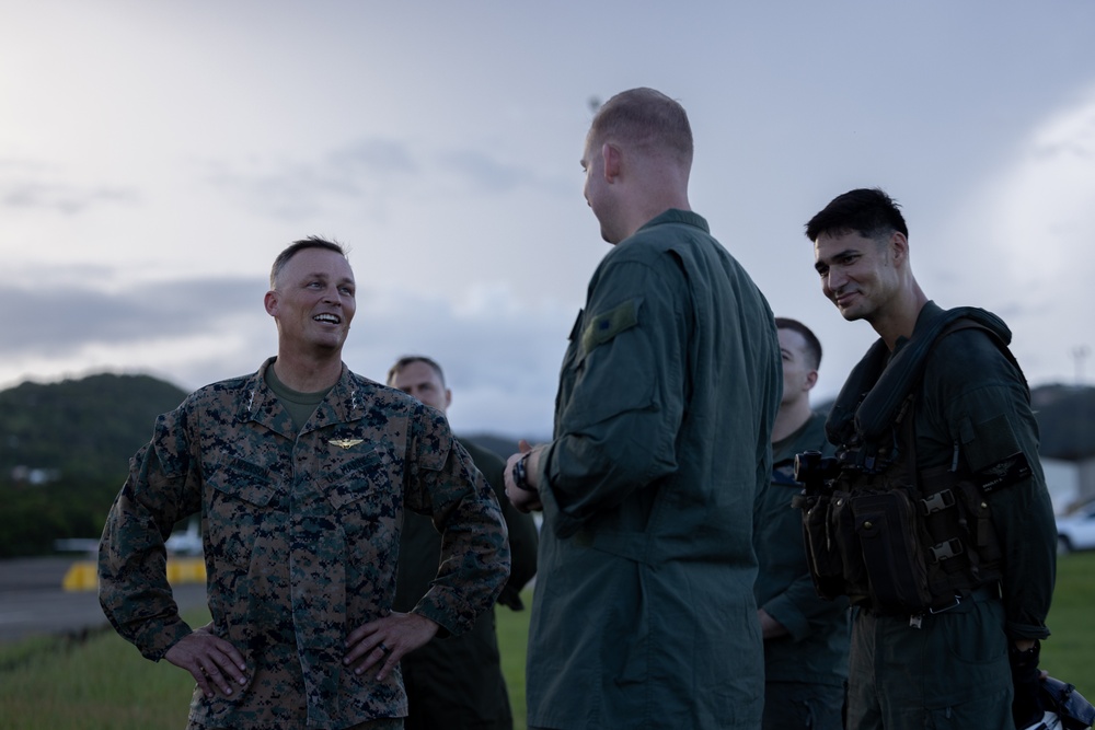 22nd MEU(SOC) | Lt. Gen. Anderson visits 22nd MEU(SOC) Marines in Puerto Rico