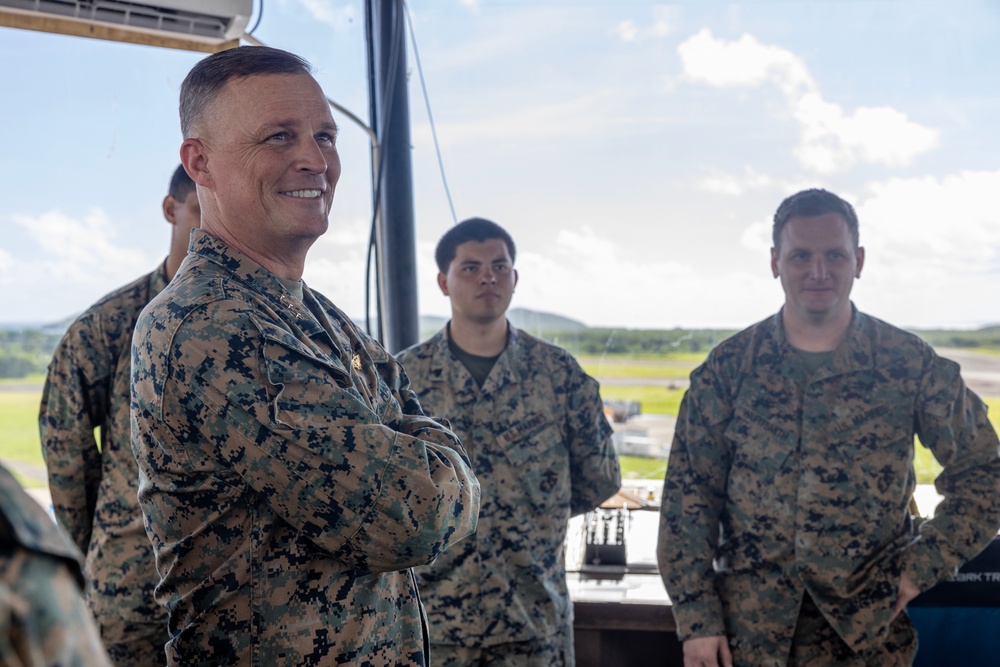 22nd MEU(SOC) | Lt. Gen. Anderson visits 22nd MEU(SOC) Marines in Puerto Rico