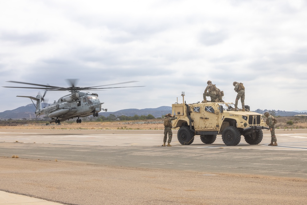 America’s Airshow 2025 Day 2: MAGTF Demo