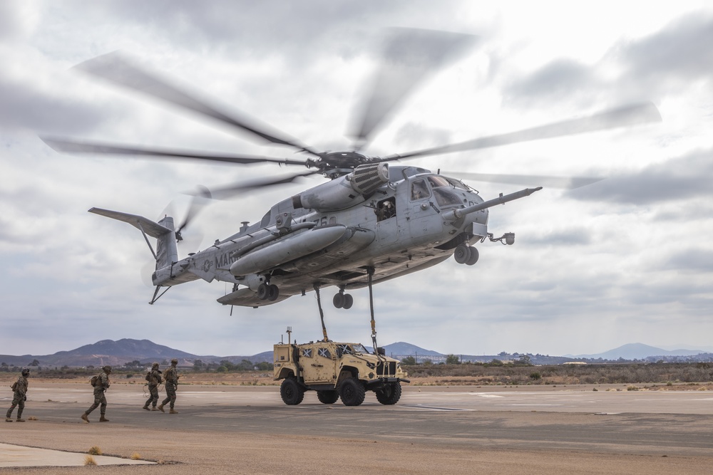 America’s Airshow 2025 Day 2: MAGTF Demo