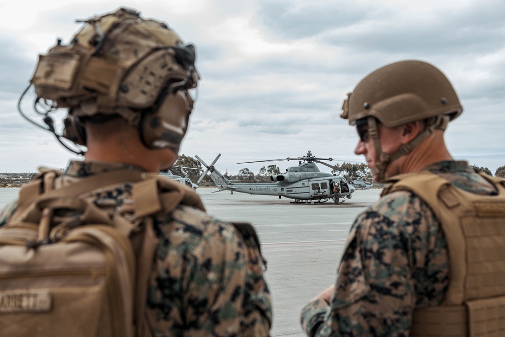 DVIDS - Images - America’s Air Show 2025 Day 2: MAGTF Demo [Image 3 of 14]