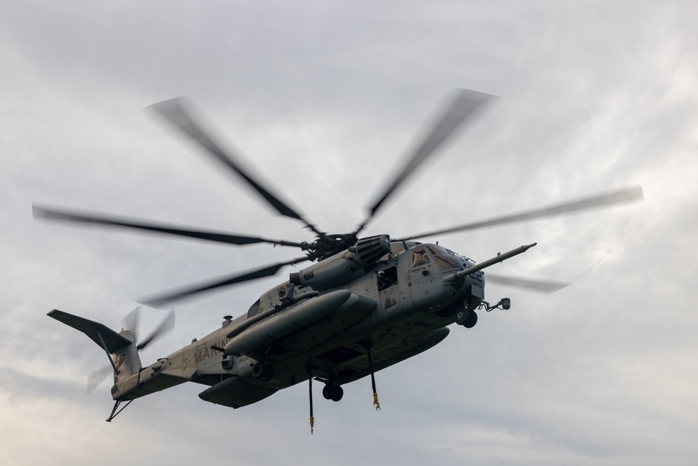 22nd MEU(SOC) | CLB-26 Helicopter Lift Ops
