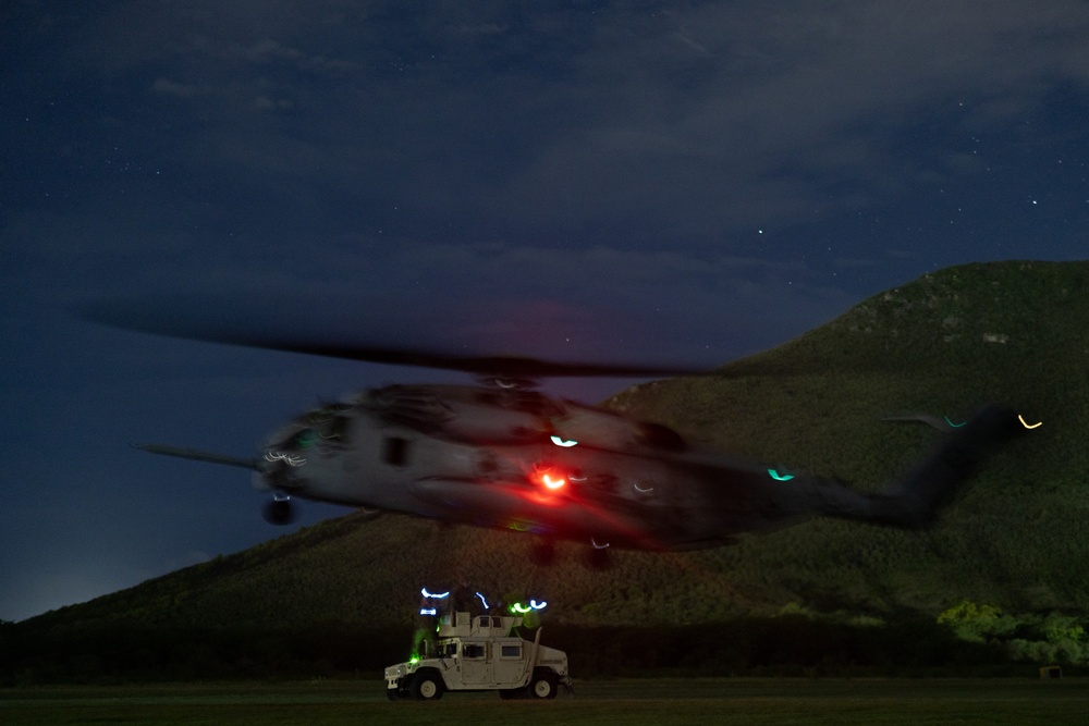 22nd MEU(SOC) | CLB-26 Helicopter Lift Ops