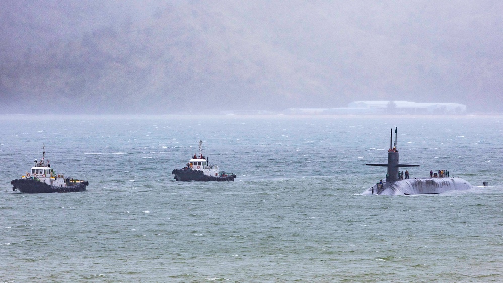 USS Ohio (SSGN 726) arrives in Subic Bay, Philippines