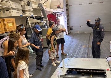 USS Carl M. Levin hosts Navy League