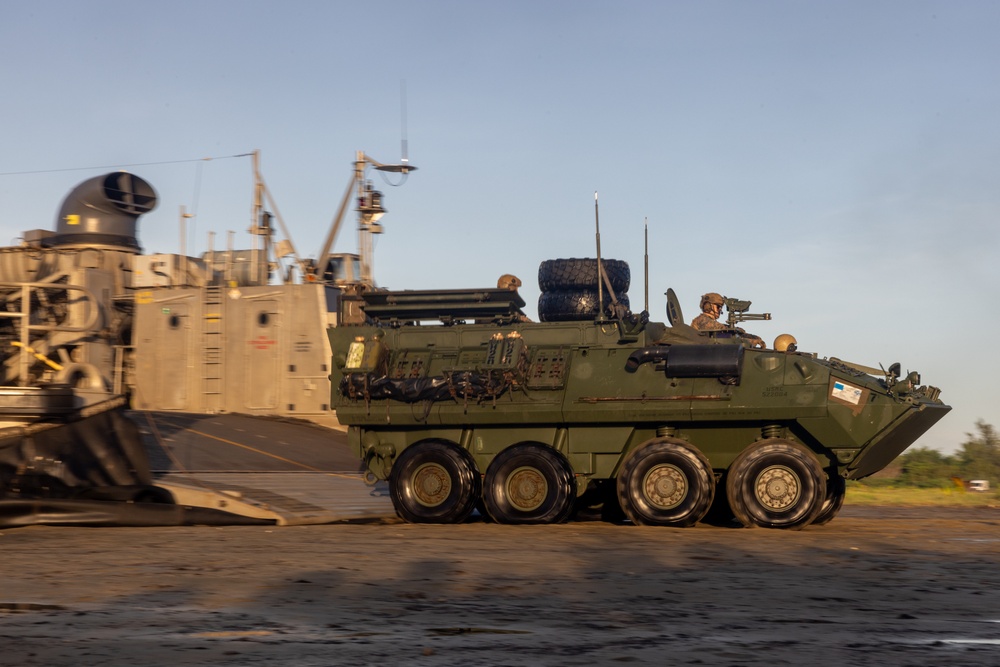 22nd MEU(SOC) | LAV Beach Insert in Puerto Rico