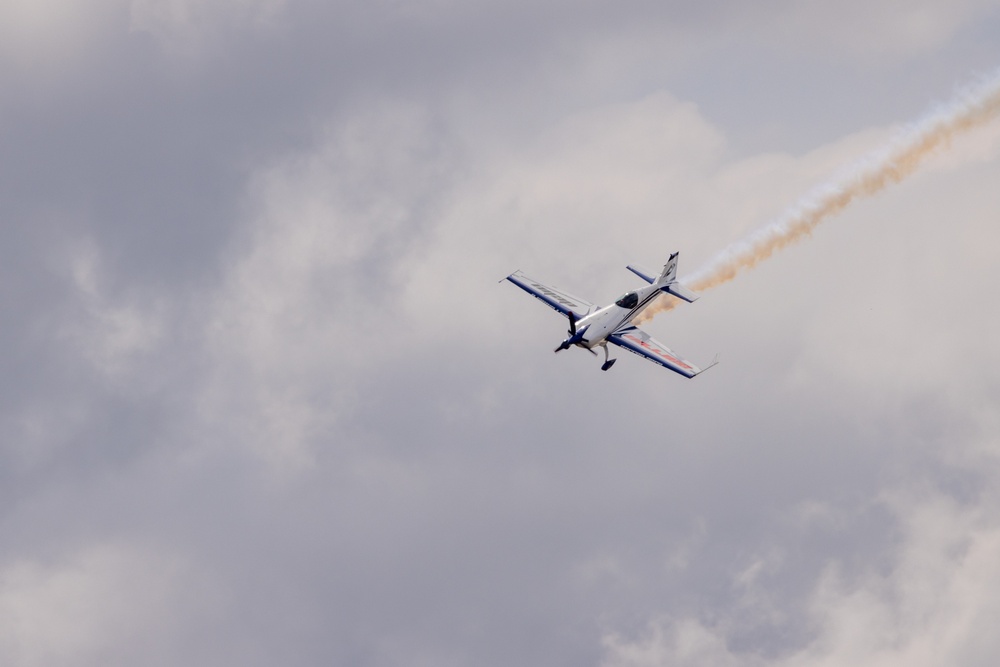 America’s Air Show Day 2: Aaron Deliu Extra 330 Aerobatics