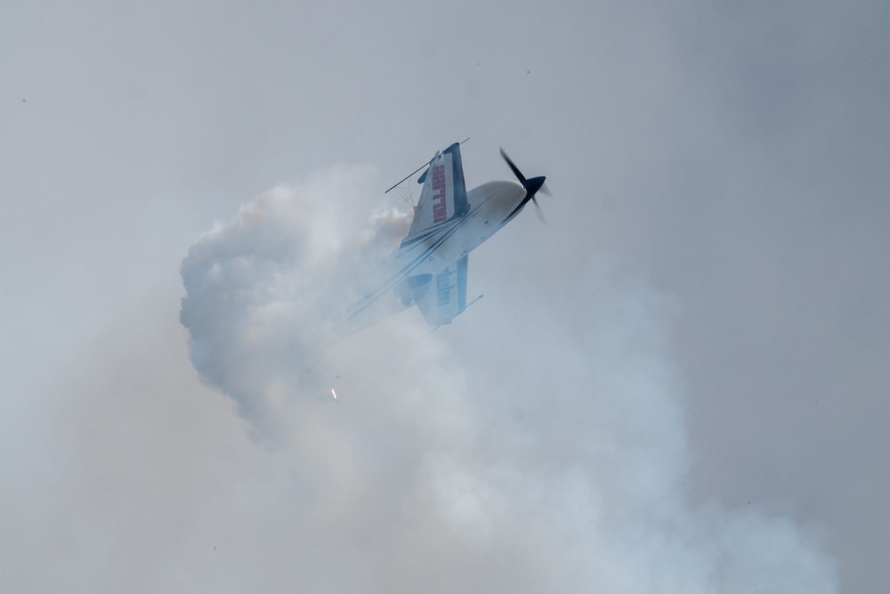 America’s Air Show Day 2: Aaron Deliu Extra 330 Aerobatics