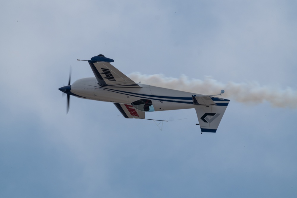 America’s Air Show Day 2: Aaron Deliu Extra 330 Aerobatics