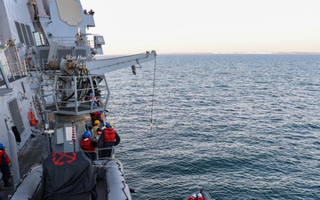 Daily Operations aboard USS Paul Ignatius (DDG 117)