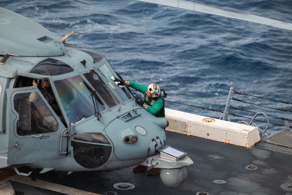 USS Arlington (LPD 24) Conducts SINKEX Flight Ops During UNITAS 2025