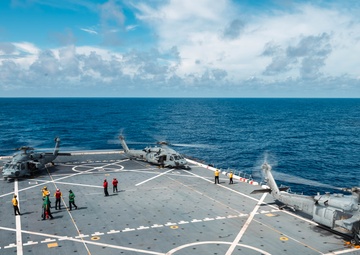 USS Arlington (LPD 24) Conducts SINKEX Flight Ops During UNITAS 2025