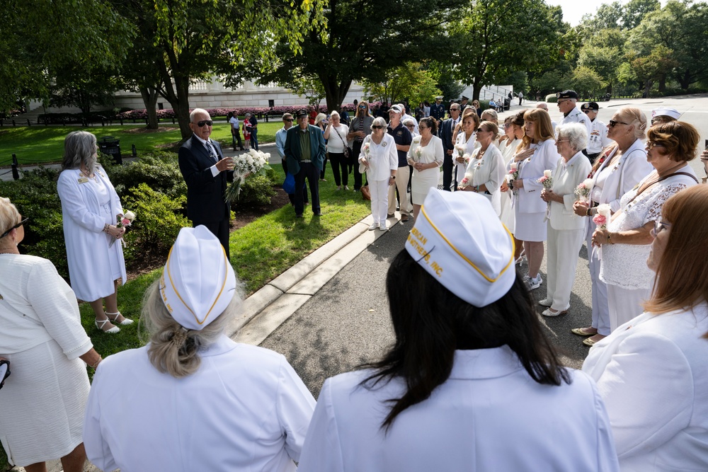 The Annual Gold Star Mother’s Day Commemoration is Held at Arlington National Cemetery