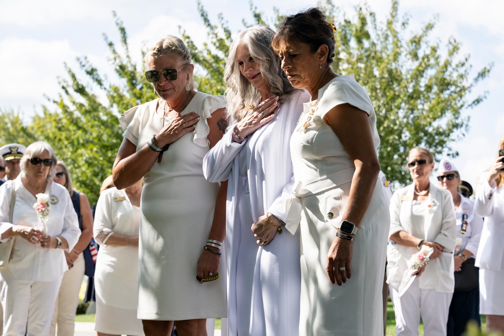 The Annual Gold Star Mother’s Day Commemoration is Held at Arlington National Cemetery