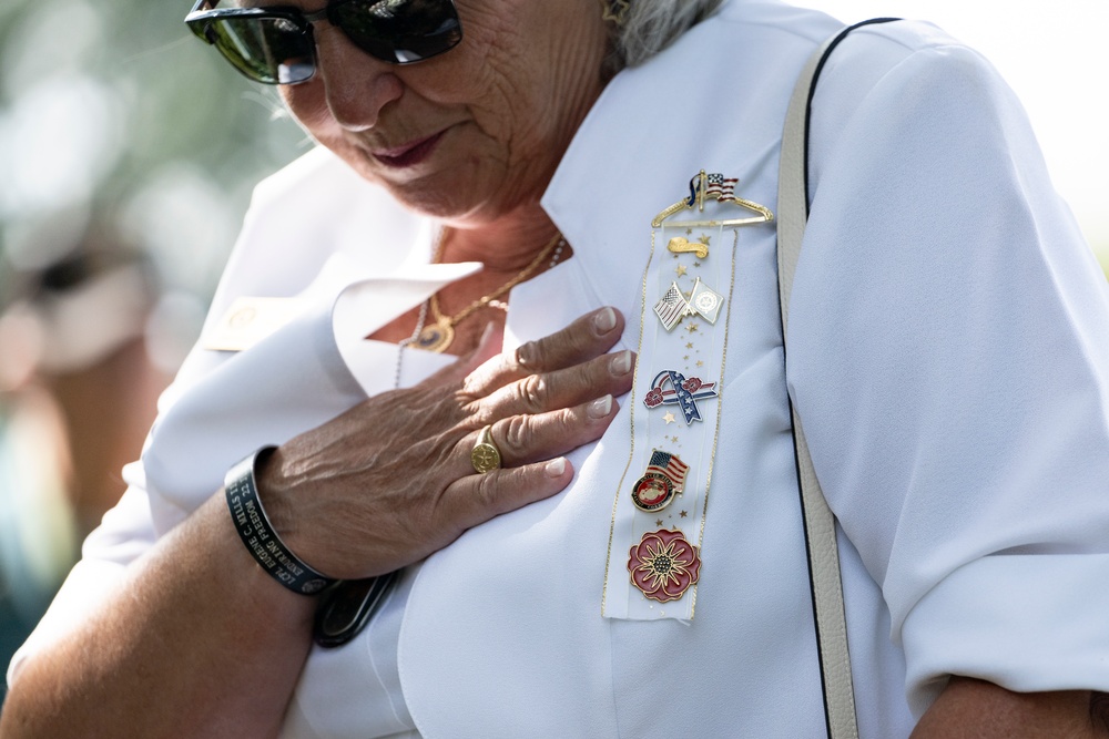 The Annual Gold Star Mother’s Day Commemoration is Held at Arlington National Cemetery