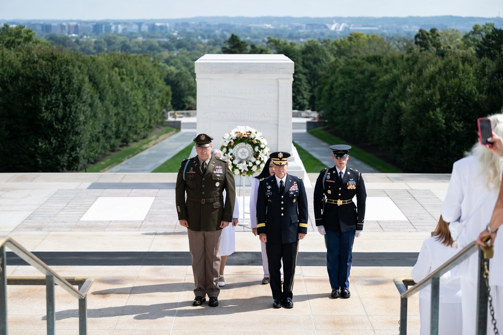 The Annual Gold Star Mother’s Day Commemoration is Held at Arlington National Cemetery