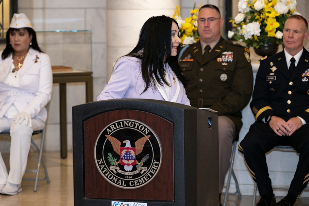 The Annual Gold Star Mother’s Day Commemoration is Held at Arlington National Cemetery