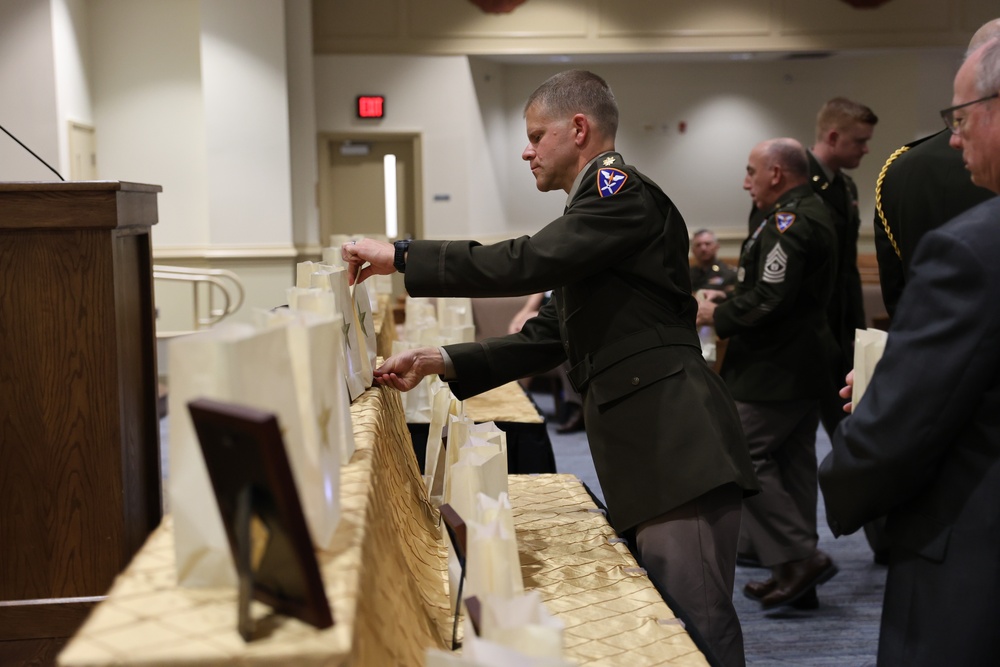 ‘Grieve With Hope’: Fort Rucker Marks Gold Star Mother’s and Family Day