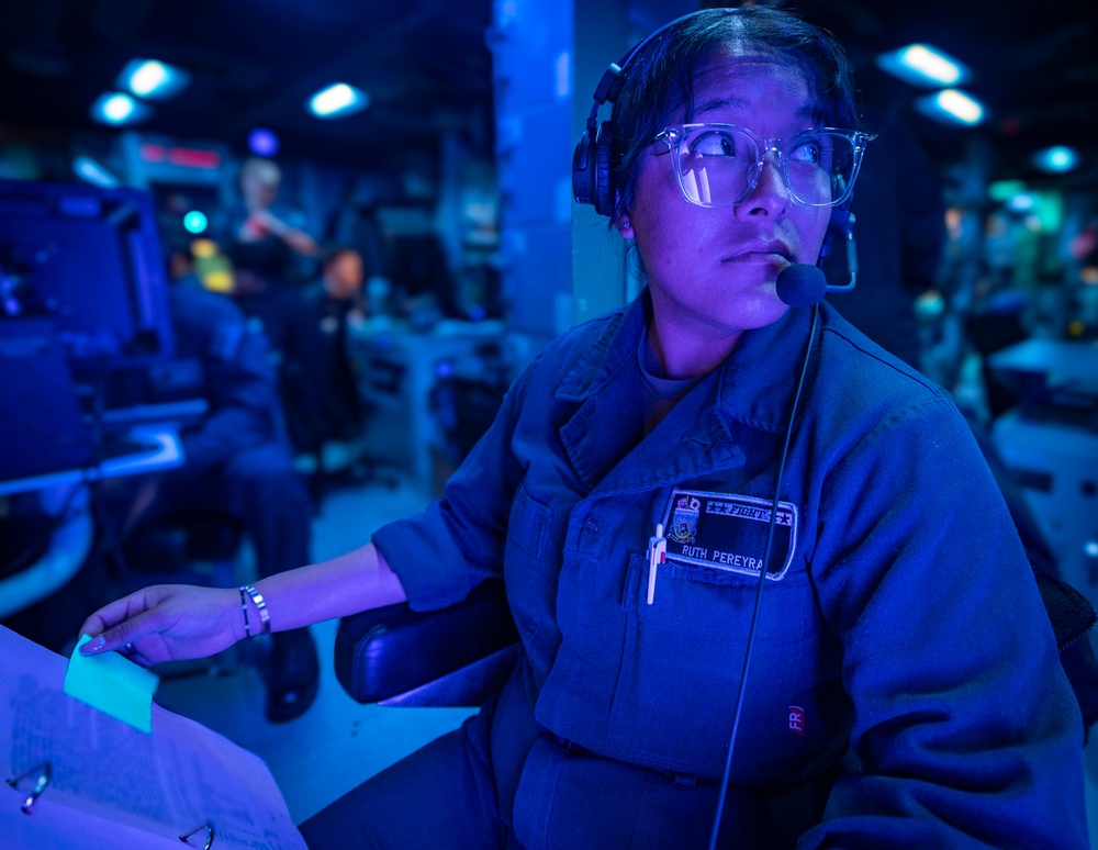 Combat Information Center Exercise aboard USS Dewey (DDG 105)