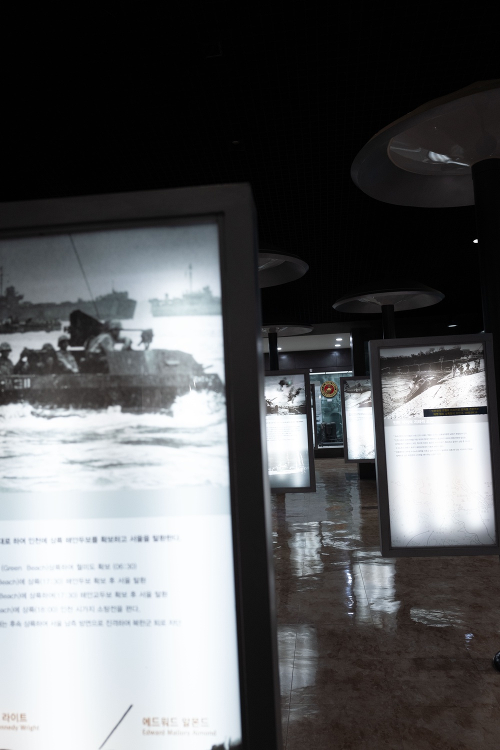 USFK Trip Gives U.S. Soldiers Taste of Past, Present and Future