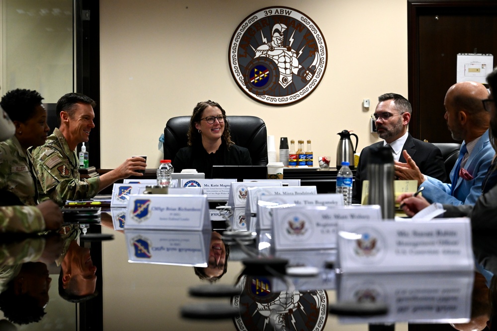 STAFFDEL Katie Magnus and Andy Scott visit Incirlik