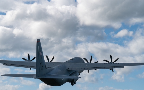 36 AS conducts HIRAIN with US Marines, enables bilateral operations