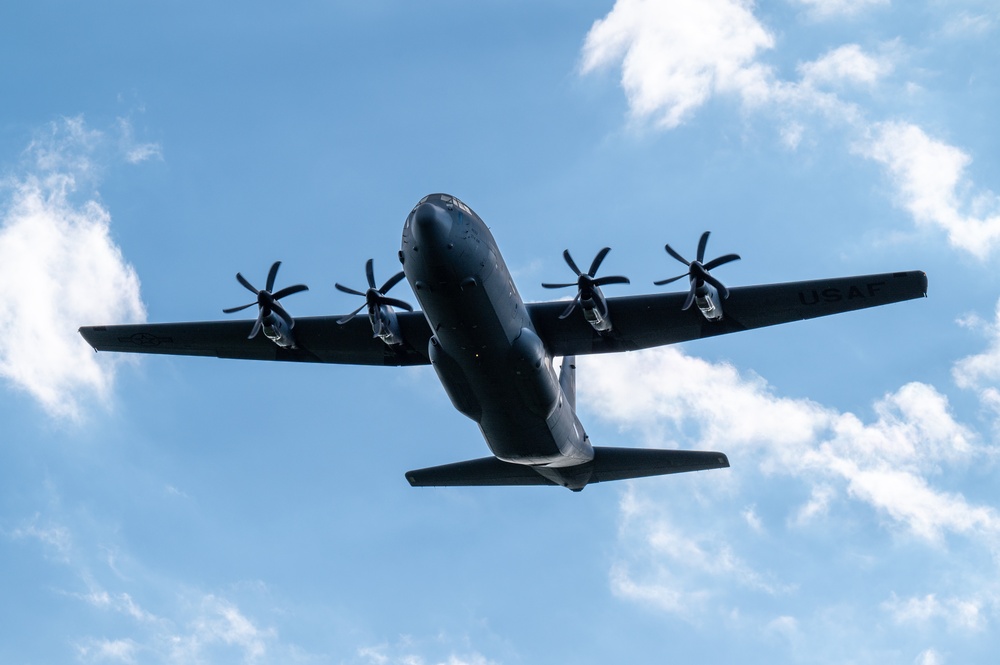 36 AS conducts HIRAIN with US Marines, enables bilateral operations