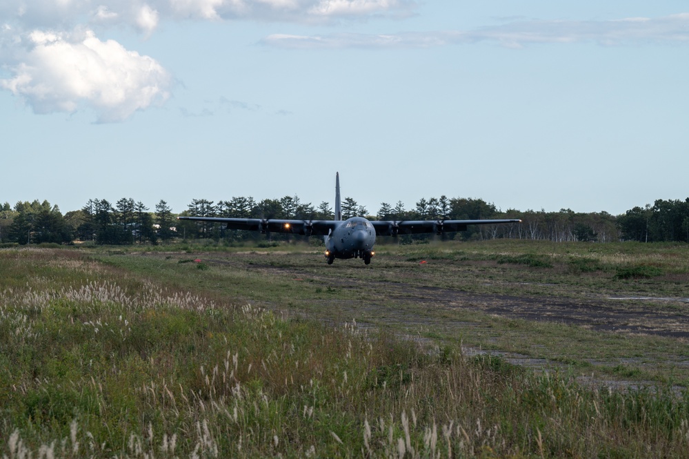 36 AS conducts HIRAIN with US Marines, enables bilateral operations