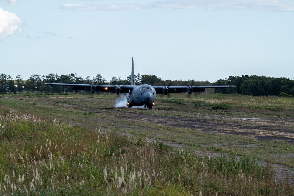 36 AS conducts HIRAIN with US Marines, enables bilateral operations