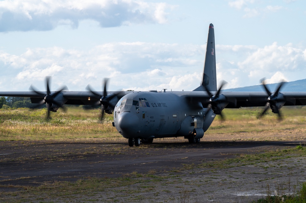 36 AS conducts HIRAIN with US Marines, enables bilateral operations