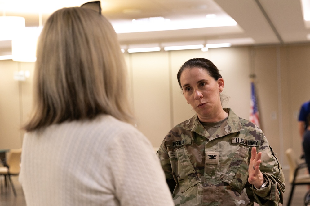 Airmen play games Veterans at the Armed Forces Retirement Home