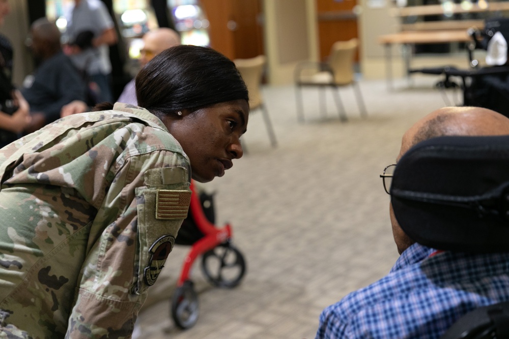 Airmen play games Veterans at the Armed Forces Retirement Home